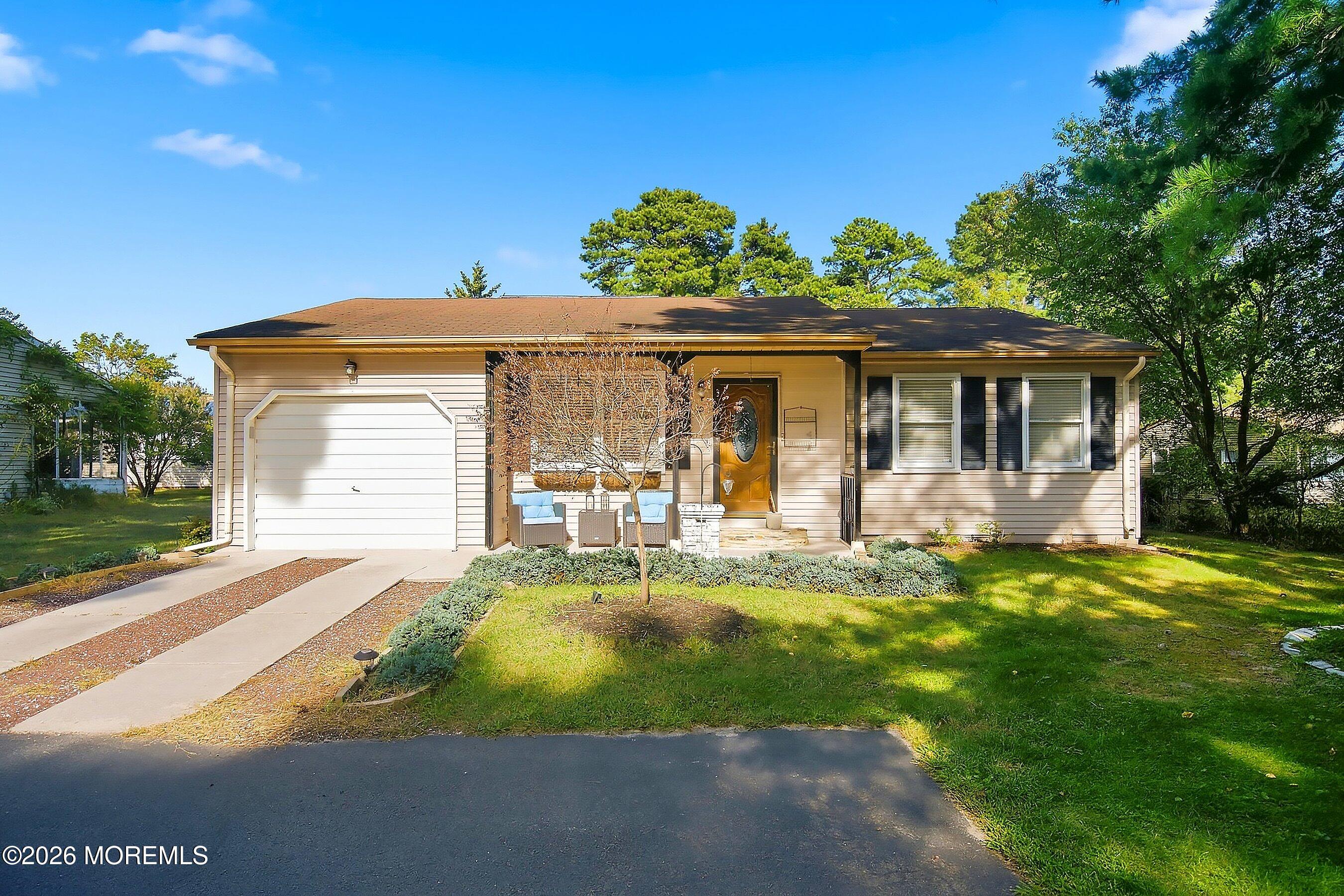 40 Hummingbird Lane Manchester NJ 08759