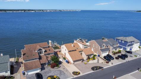 1916 Mizzen Road Toms River NJ 08753