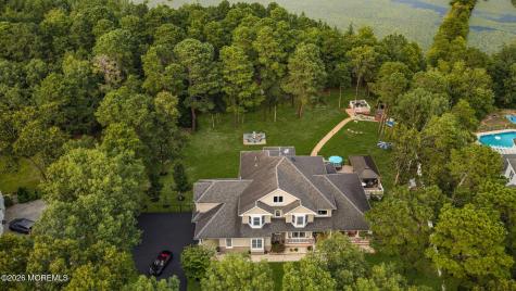10 Cranberry Harvest Court Jackson NJ 08527