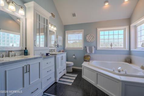 24 Orsaf Lane Bayville NJ 08721