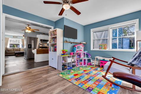 22 Longboat Avenue Barnegat NJ 08005