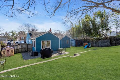 22 Longboat Avenue Barnegat NJ 08005
