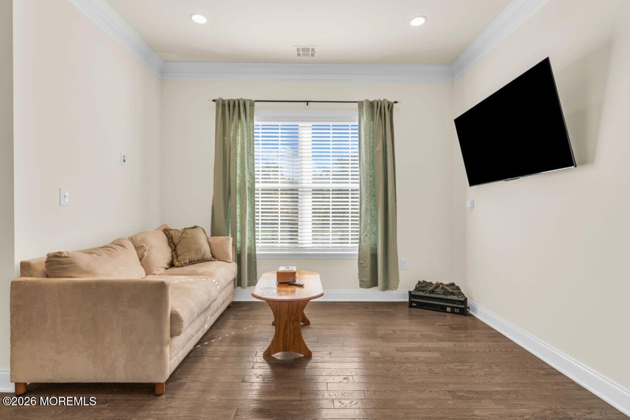 43 Weathervane Circle Cream Ridge NJ 08514