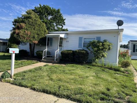 614 Jerome Place Freehold NJ 07728