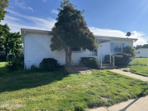 614 Jerome Place Freehold NJ 07728