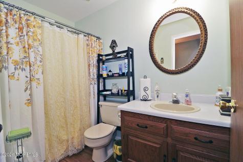 4B Portsmouth Street Whiting NJ 08759