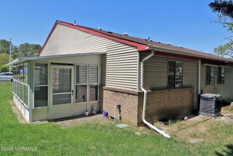 4B Portsmouth Street Whiting NJ 08759