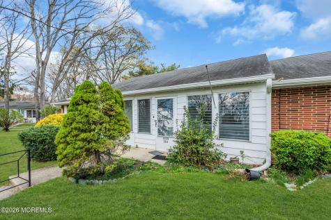50B Cambridge Court Lakewood NJ 08701