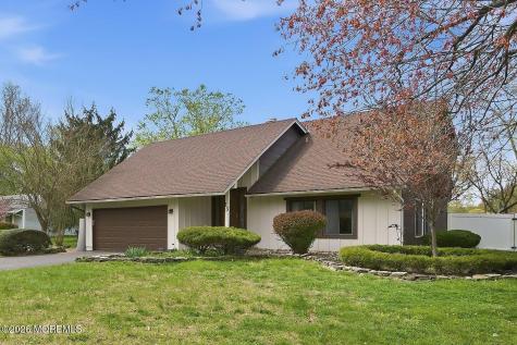 13 Summit Avenue Manalapan NJ 07726