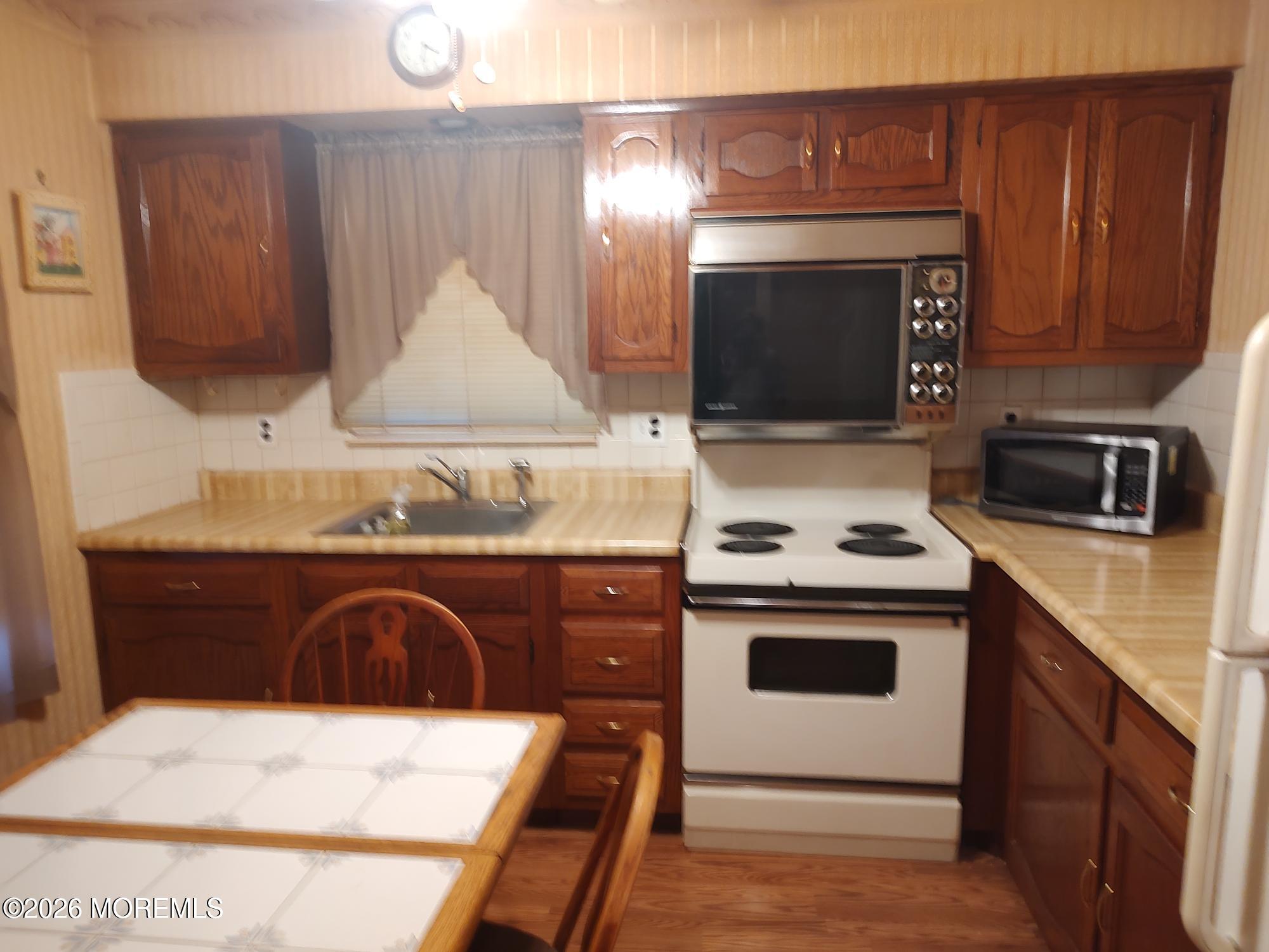 28 Sunset Road Whiting NJ 08759