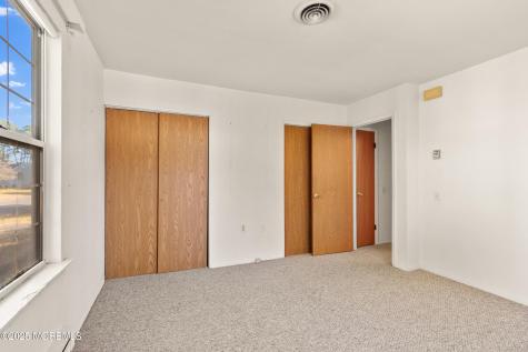19 Dartmouth Street Whiting NJ 08759