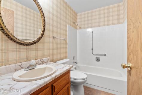 19 Dartmouth Street Whiting NJ 08759