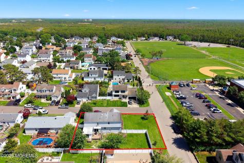 1548 Longboat Avenue Beachwood NJ 08722