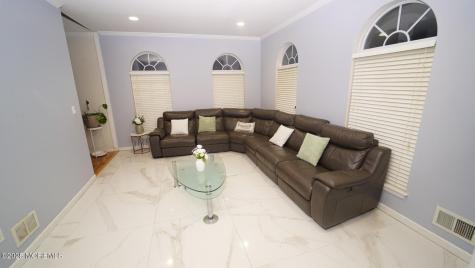 18 Nancy Court Jackson NJ 08527