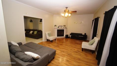 18 Nancy Court Jackson NJ 08527