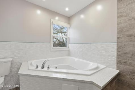 1199 Manor Drive Lakewood NJ 08701