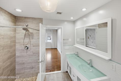 1199 Manor Drive Lakewood NJ 08701