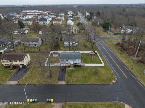 1199 Manor Drive Lakewood NJ 08701