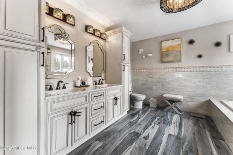 8 Cindy Court Howell NJ 07731