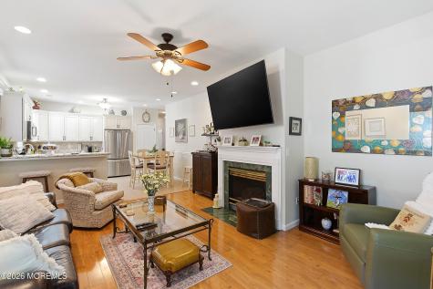 4 April Springs Court Lakewood NJ 08701