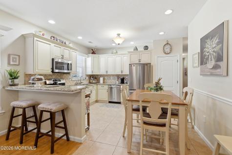 4 April Springs Court Lakewood NJ 08701