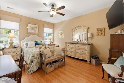 4 April Springs Court Lakewood NJ 08701