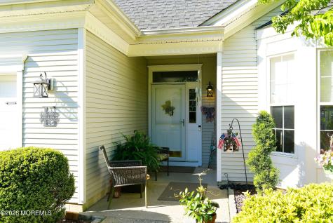 4 April Springs Court Lakewood NJ 08701