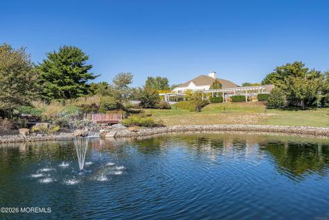 4 April Springs Court Lakewood NJ 08701