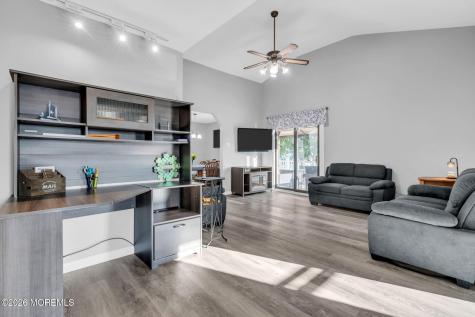 12 Raritan Avenue Leonardo NJ 07737