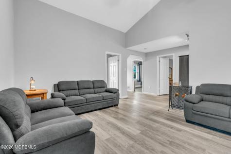 12 Raritan Avenue Leonardo NJ 07737