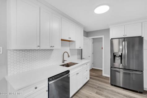 12 Raritan Avenue Leonardo NJ 07737