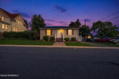 12 Raritan Avenue Leonardo NJ 07737