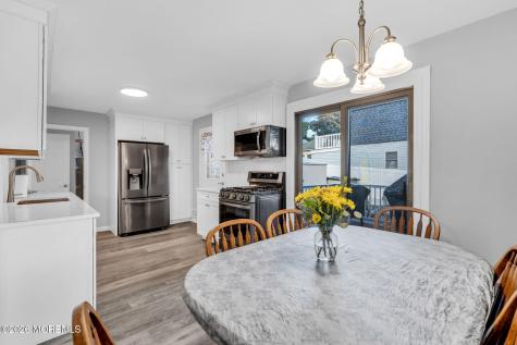 12 Raritan Avenue Leonardo NJ 07737