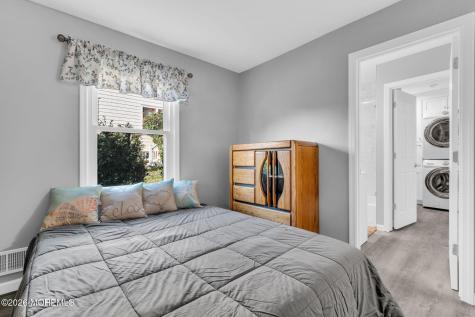 12 Raritan Avenue Leonardo NJ 07737