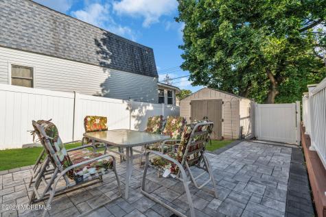 12 Raritan Avenue Leonardo NJ 07737