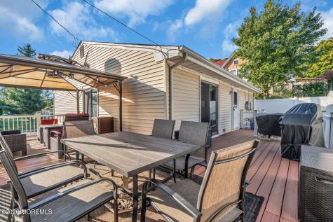 12 Raritan Avenue Leonardo NJ 07737