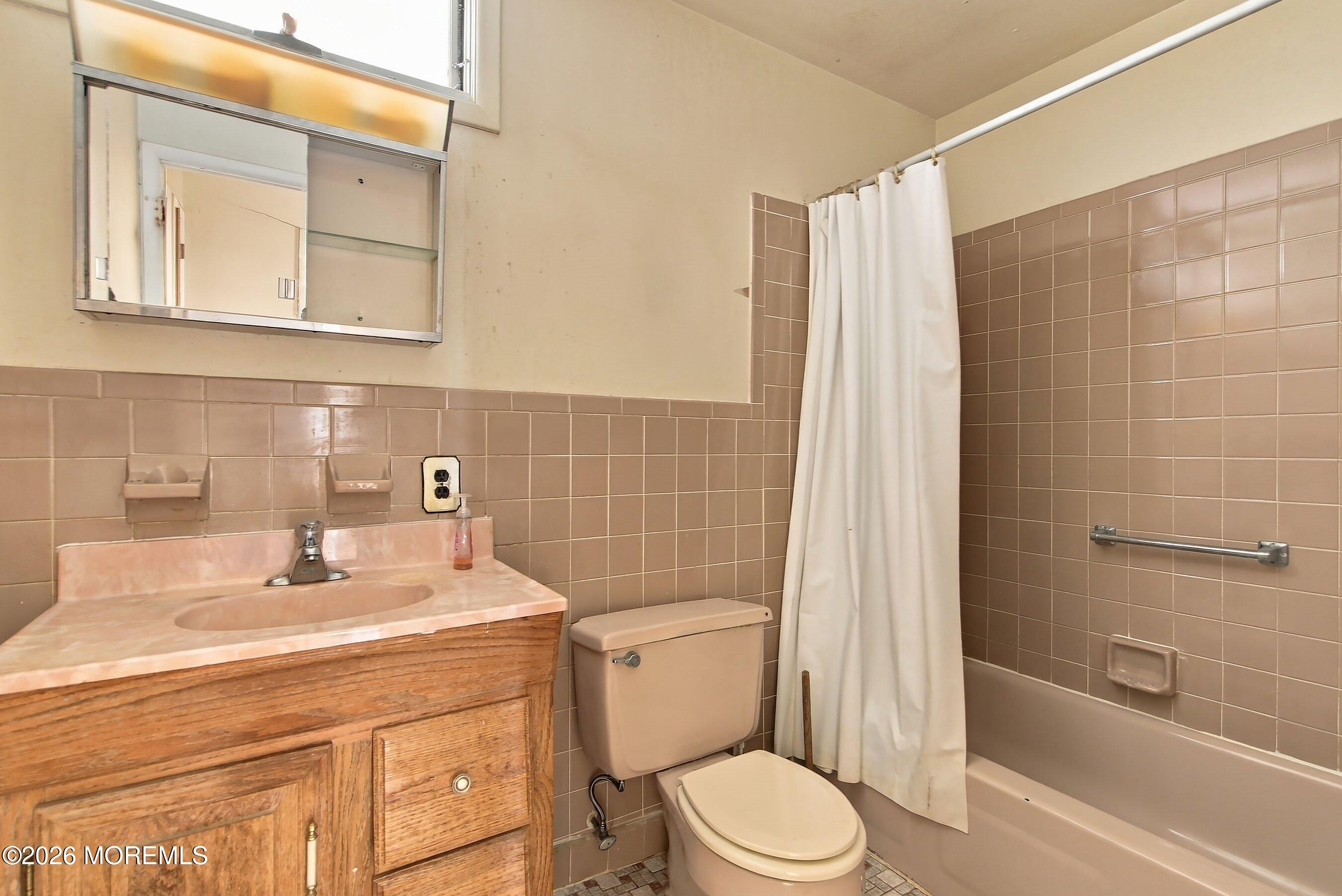 70 Brakenbury Drive Toms River NJ 08757