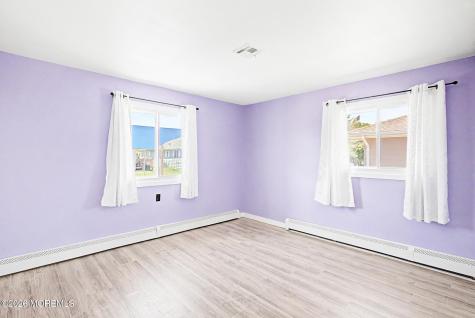 28 Montserrat Street Toms River NJ 08757