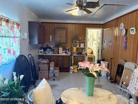 8 Nevada Drive Whiting NJ 08759