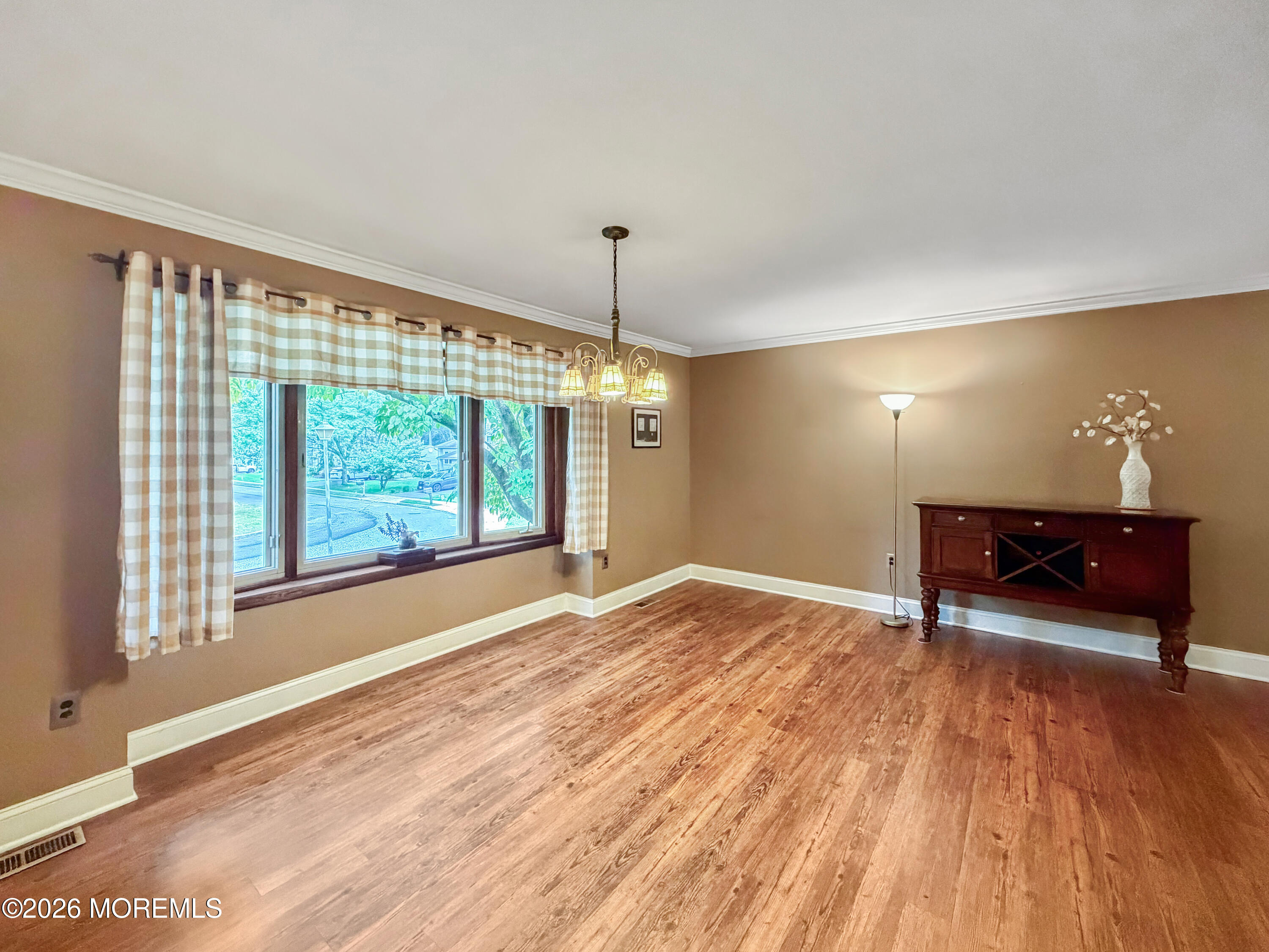 17 Feathertree Court Howell NJ 07731