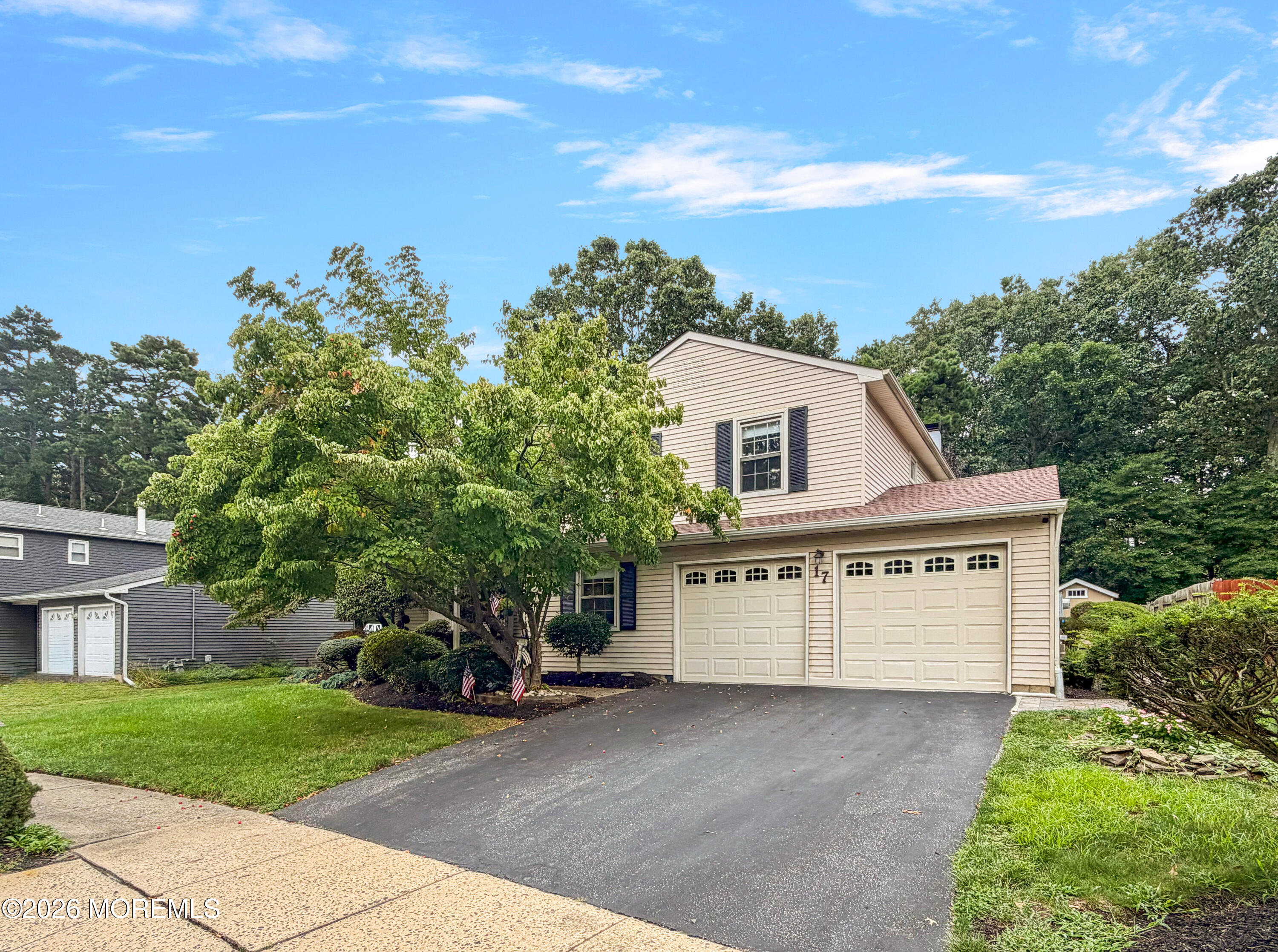 17 Feathertree Court Howell NJ 07731