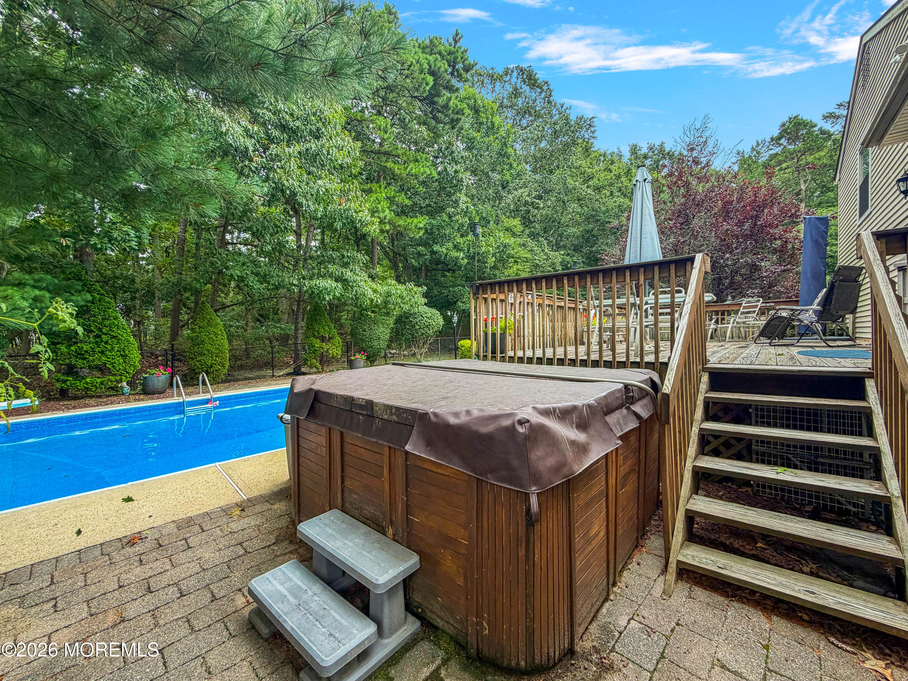 17 Feathertree Court Howell NJ 07731