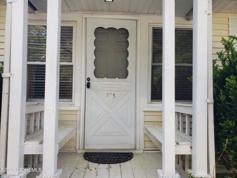 689 Freehold Road Jackson NJ 08527