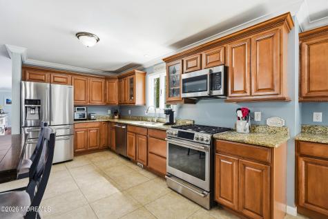 1910 Holbrook Street Oakhurst NJ 07755