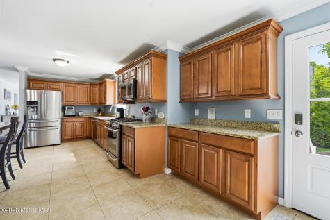 1910 Holbrook Street Oakhurst NJ 07755