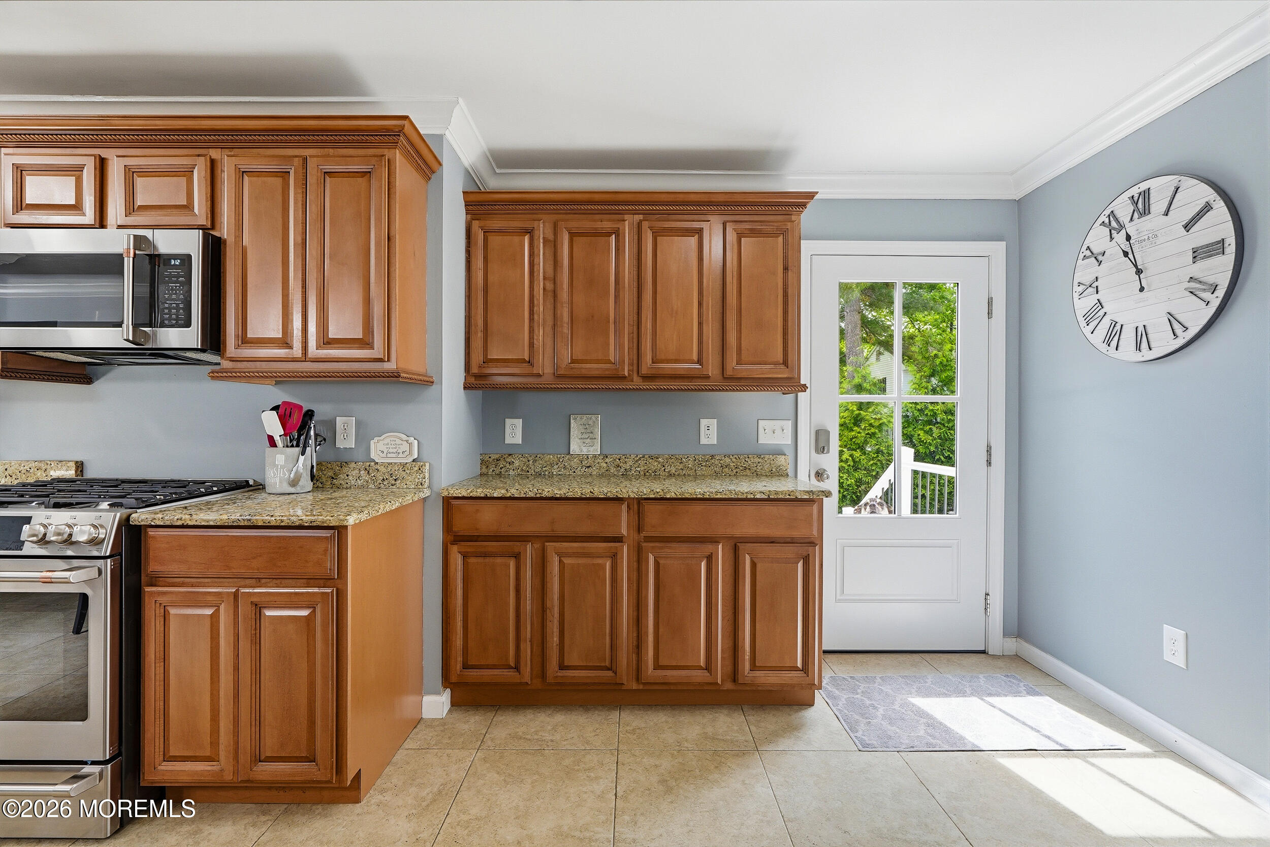 1910 Holbrook Street Oakhurst NJ 07755