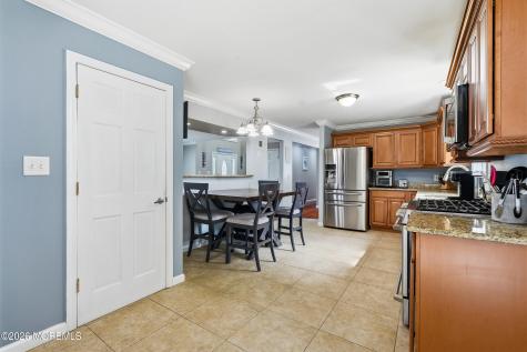 1910 Holbrook Street Oakhurst NJ 07755