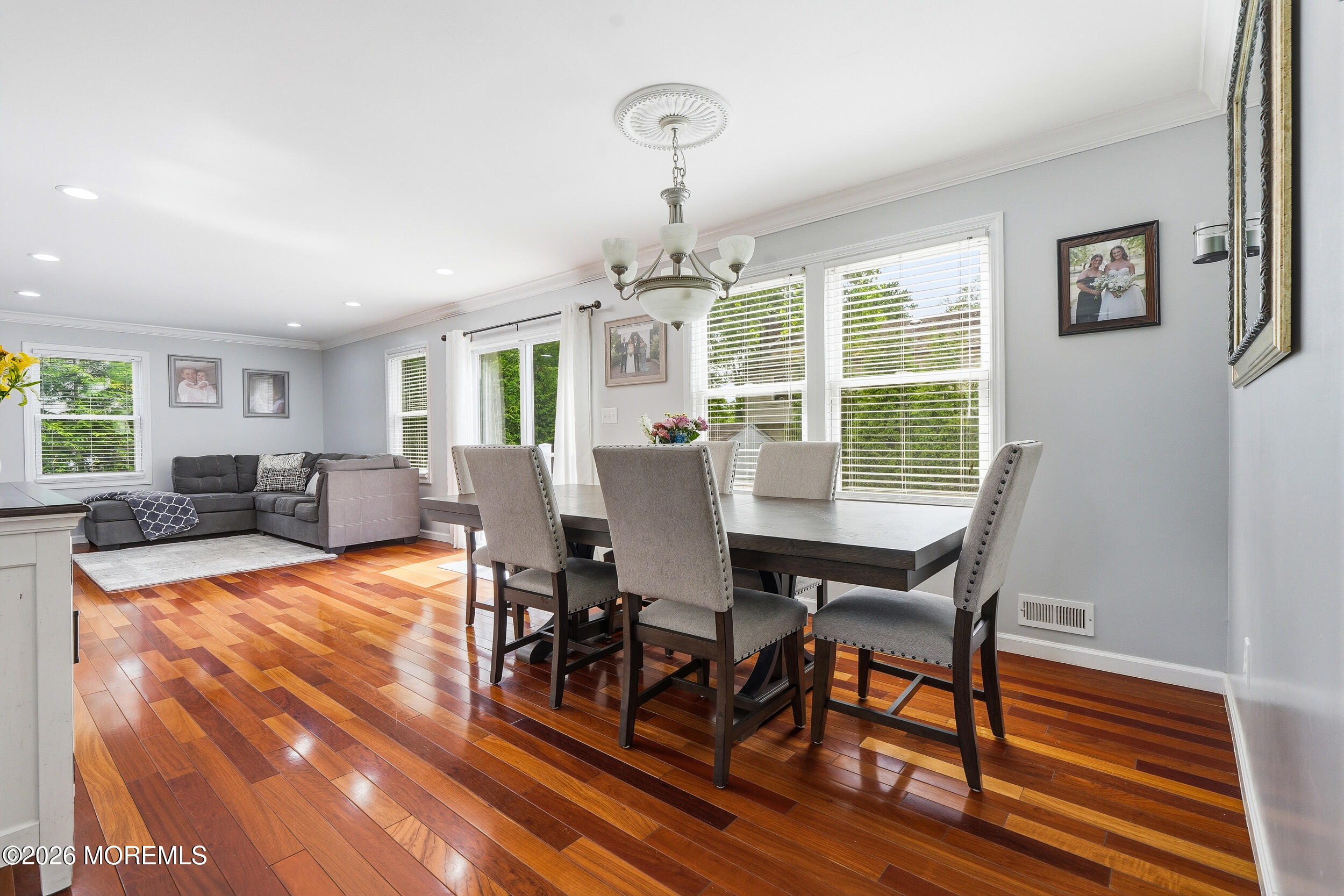 1910 Holbrook Street Oakhurst NJ 07755
