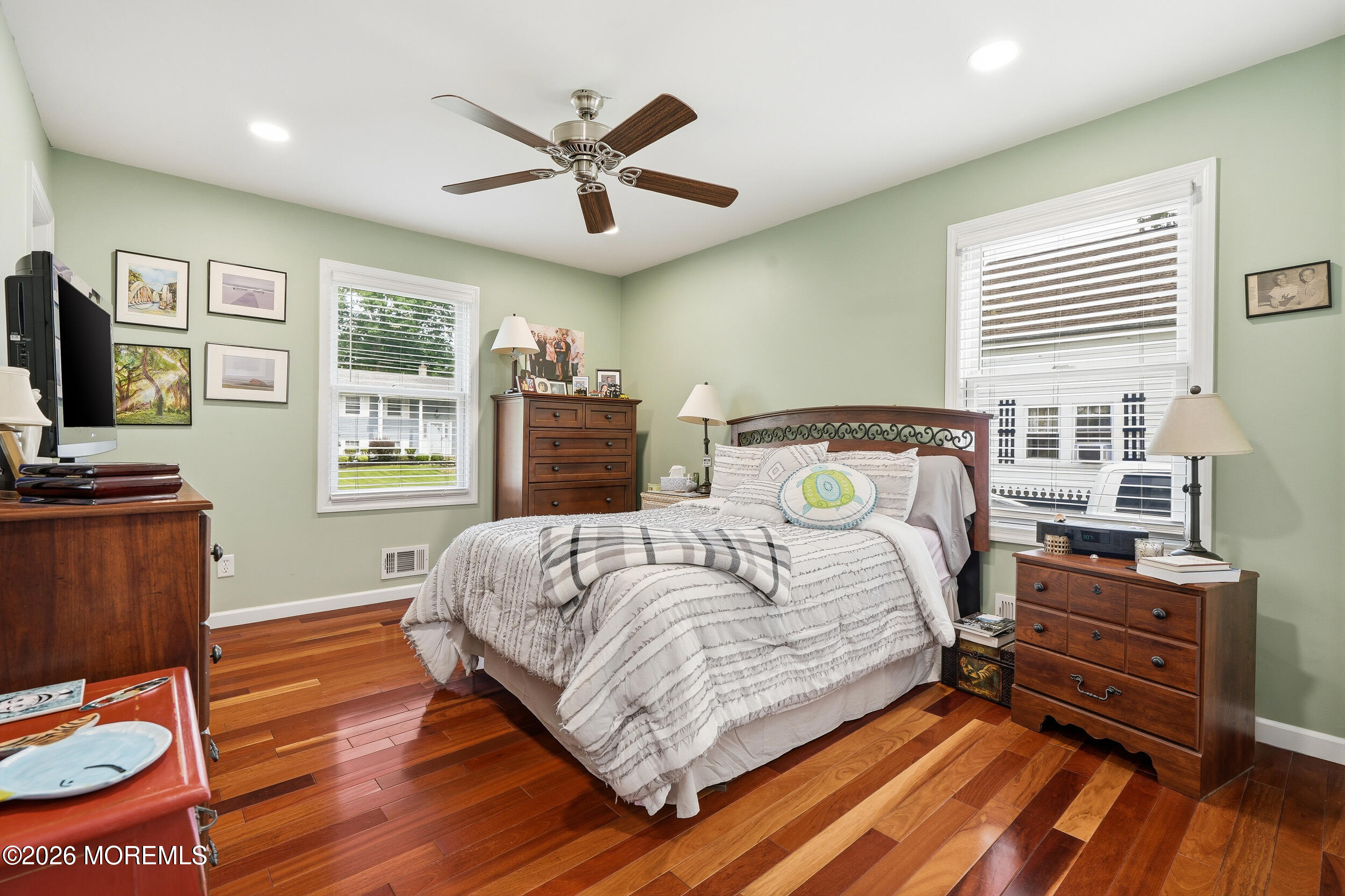 1910 Holbrook Street Oakhurst NJ 07755
