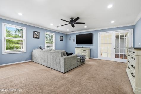 1910 Holbrook Street Oakhurst NJ 07755